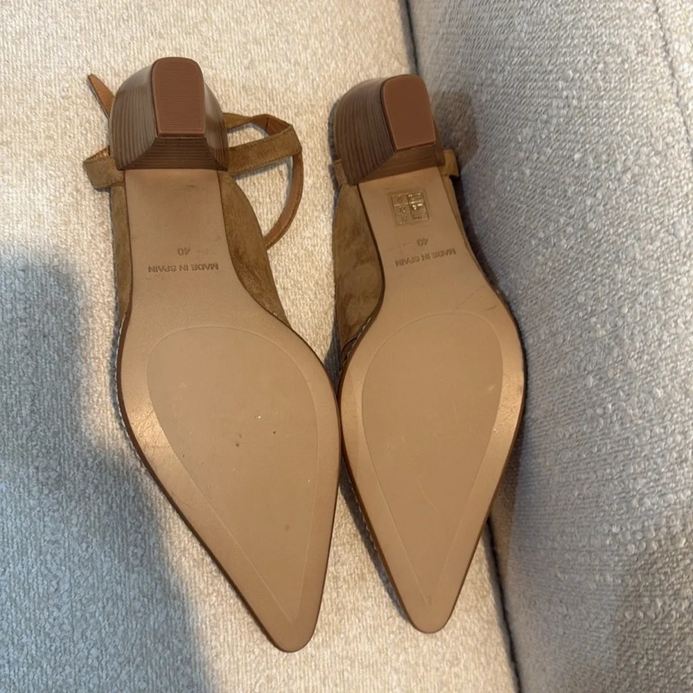 Sundance Elegant Tan Women's Sandals - Picture 3 of 3